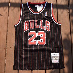 michael jordan pinstripe bulls jersey